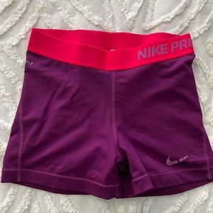 Nike pros slightly used size Medium